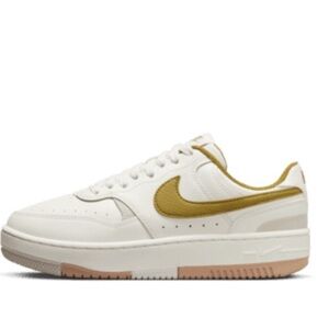 Size 8 - Nike Gamma Force Sail Bronzine W